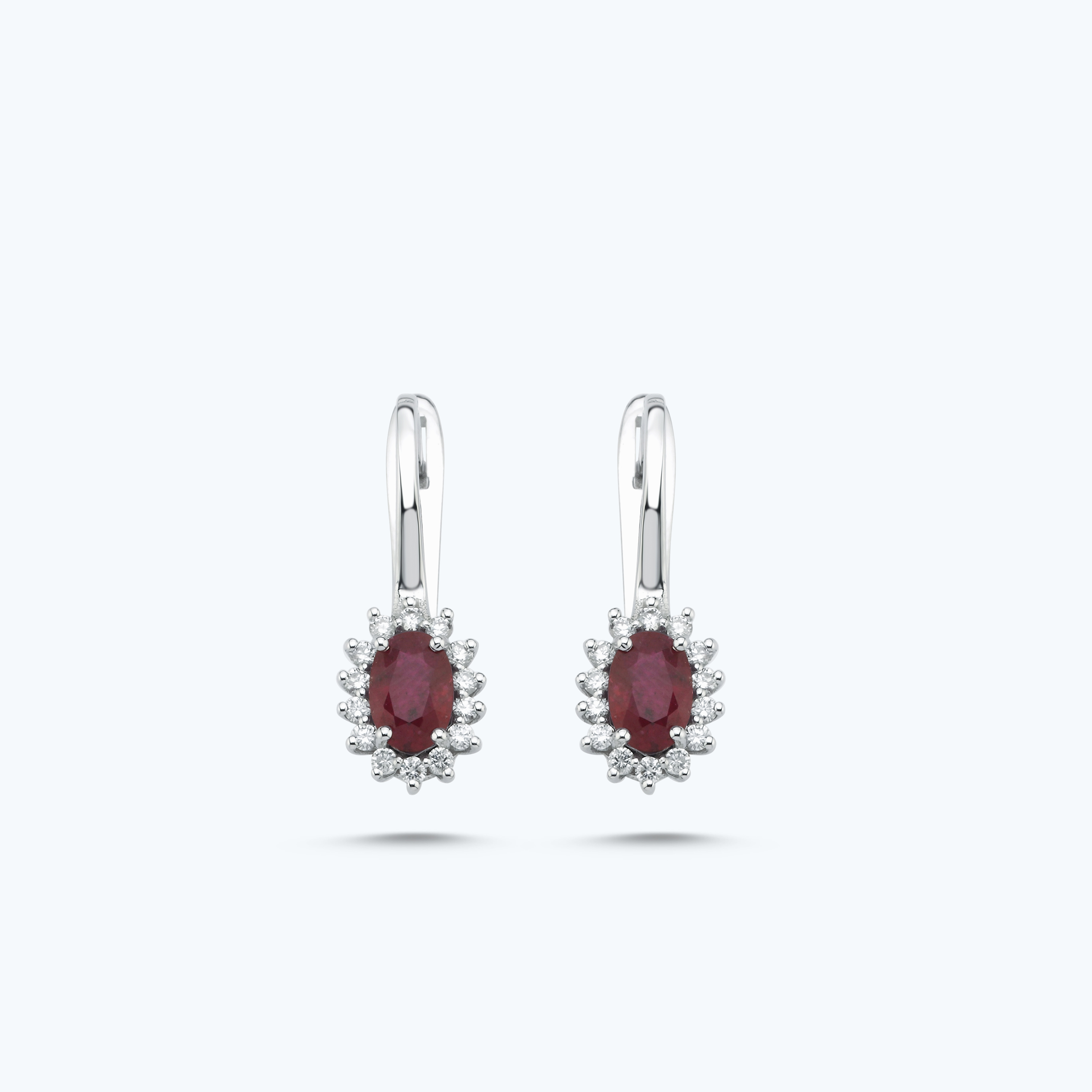 0.25 Karat Pırlanta Yakut Oval Küpe