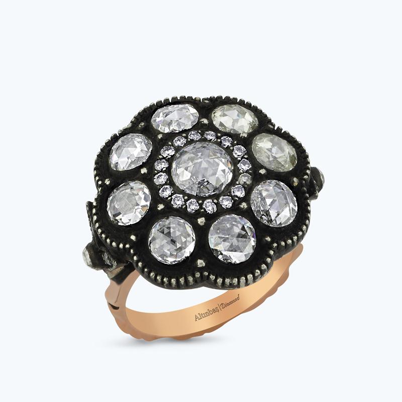 Elmas Çiçek Yüzük