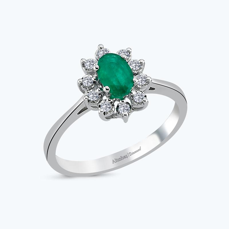 Pırlanta Zümrüt Oval Yüzük