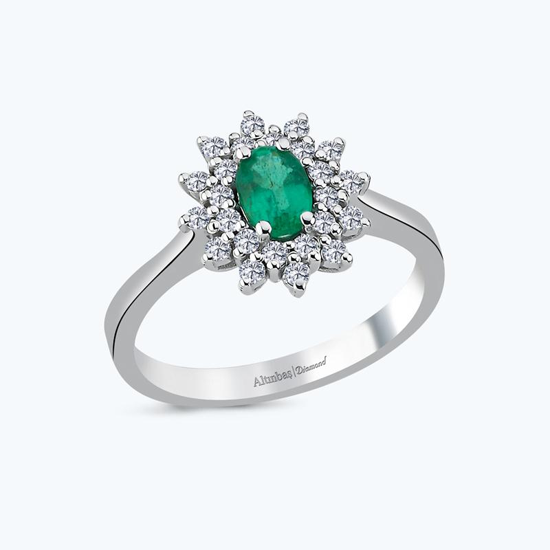 Pırlanta Zümrüt Oval Yüzük