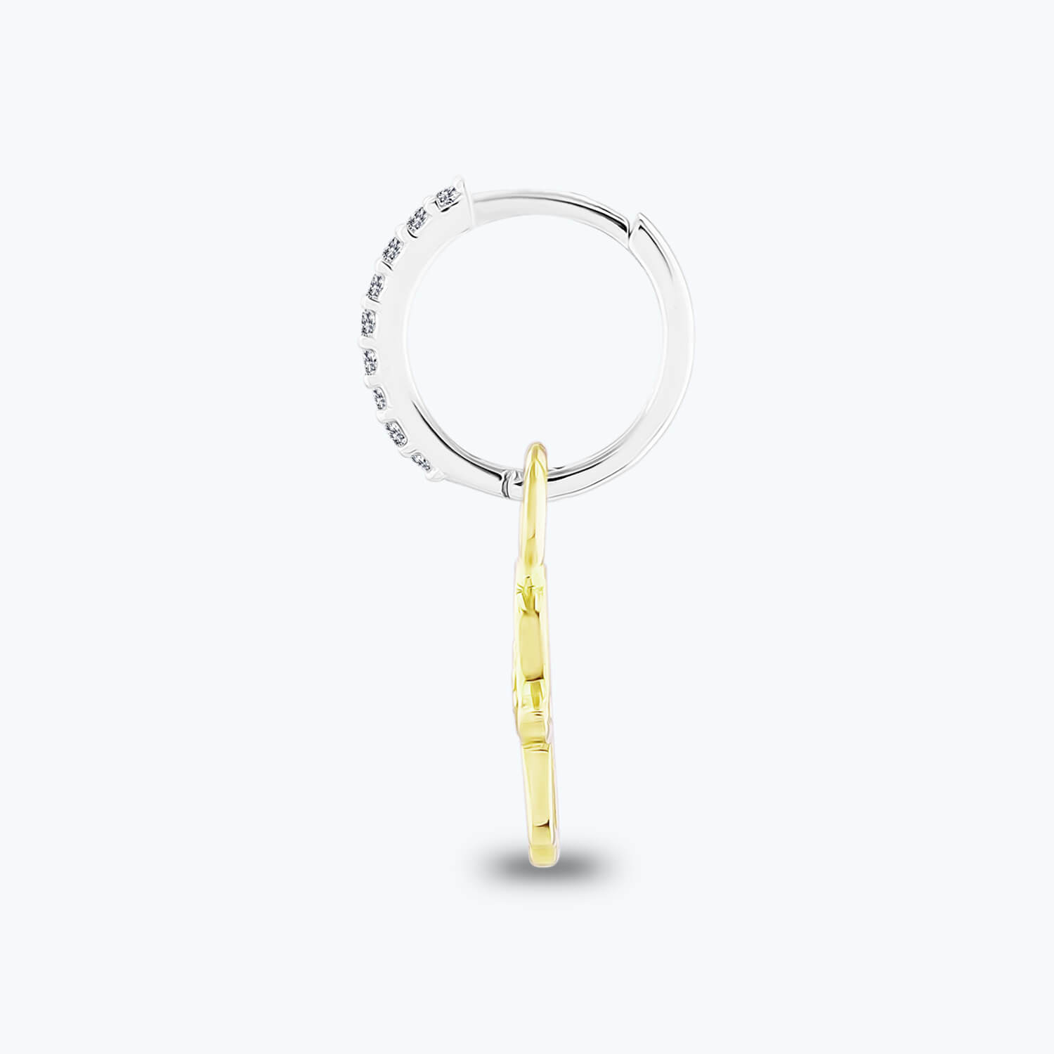 0.07 Karat Pırlanta Fatıma Ana Eli Küpe