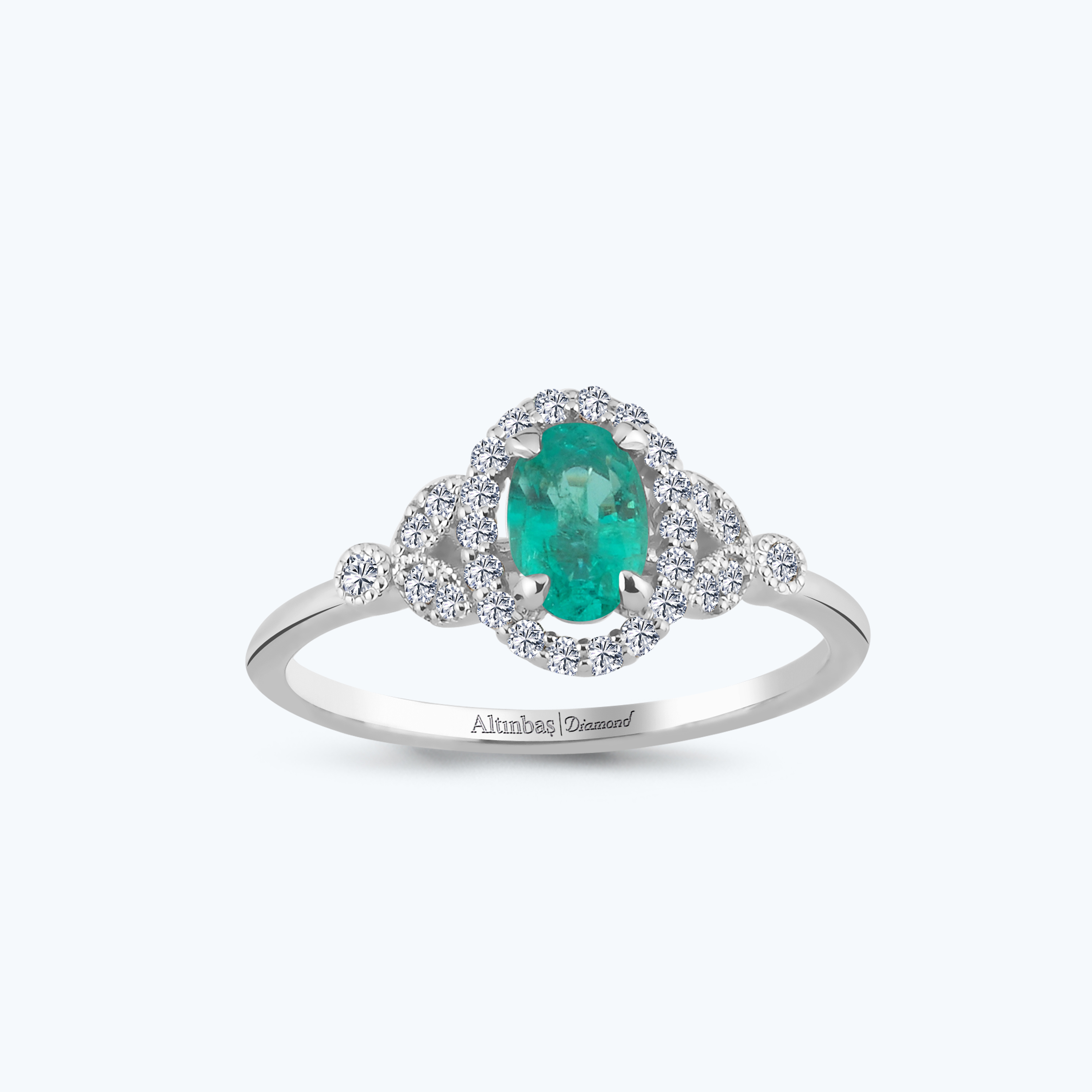 0.20 Karat Pırlanta Zümrüt Oval Yüzük