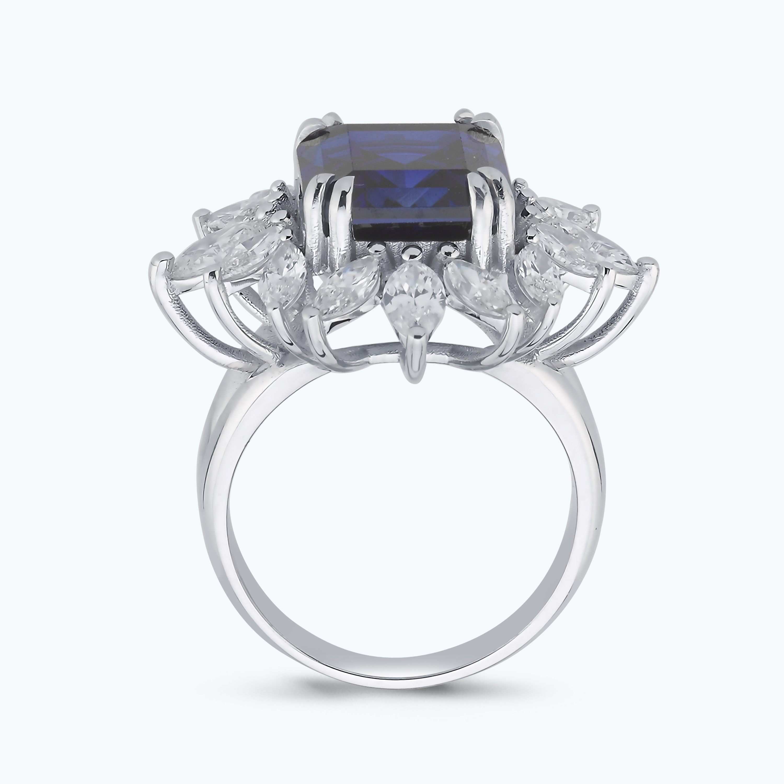 2.14 Karat Pırlanta Safir Emerald Kesim Yüzük