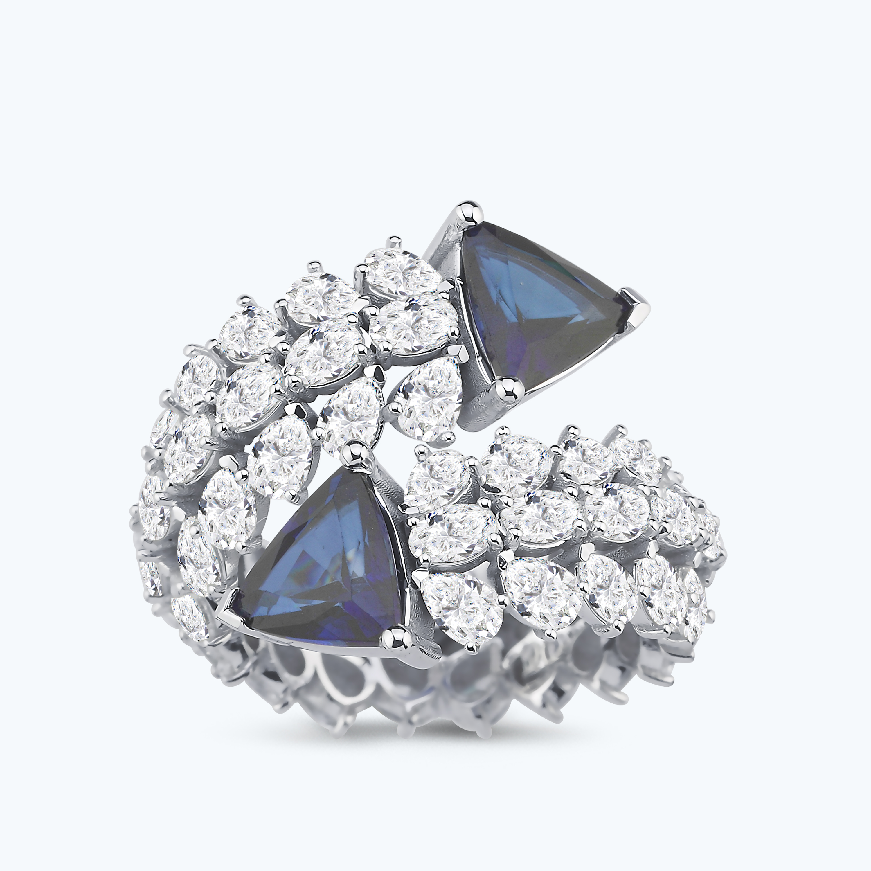 4.14 Karat Pırlanta Safir Üçgen Kesim Yüzük
