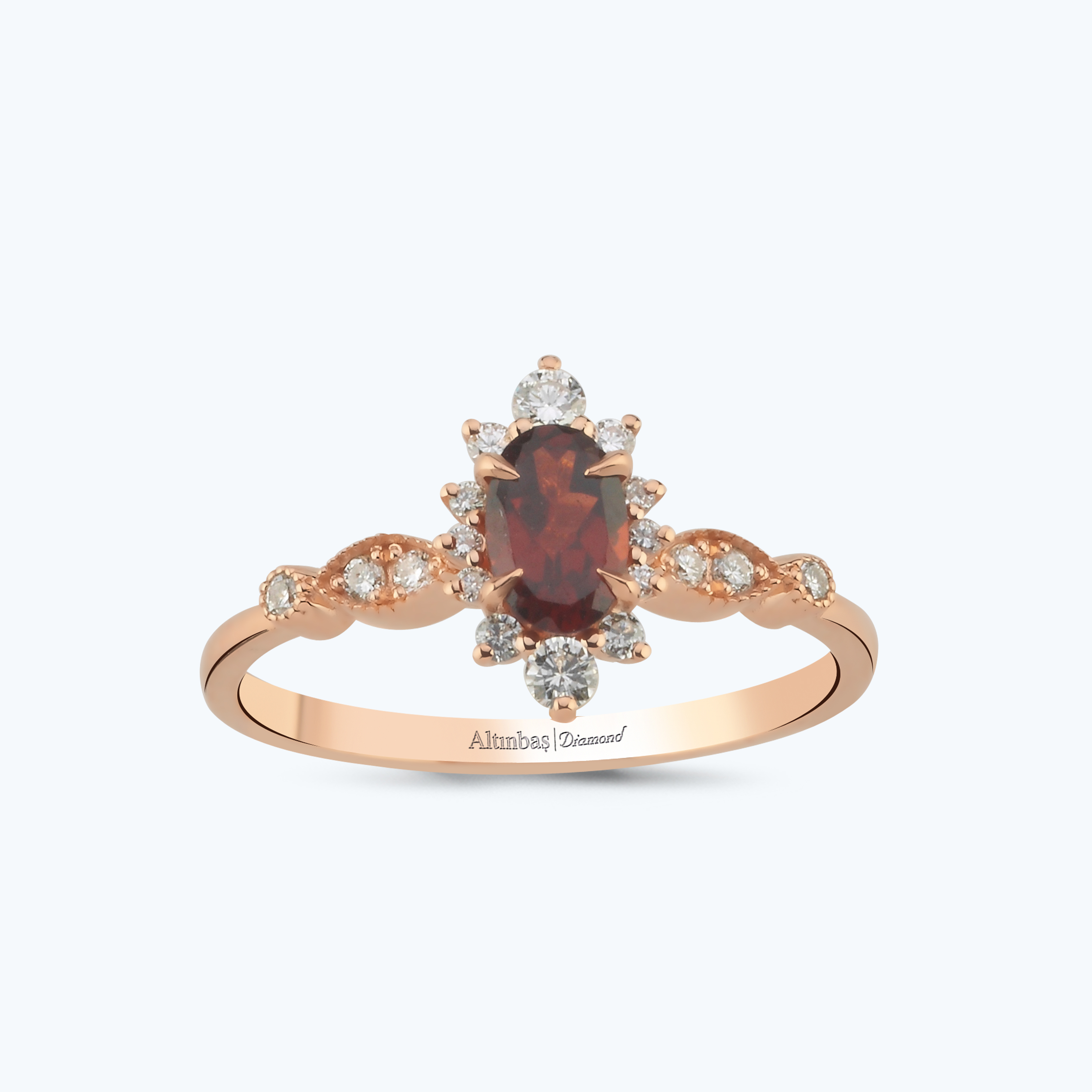 0.20 Karat Pırlanta Garnet Taşlı Oval Yüzük