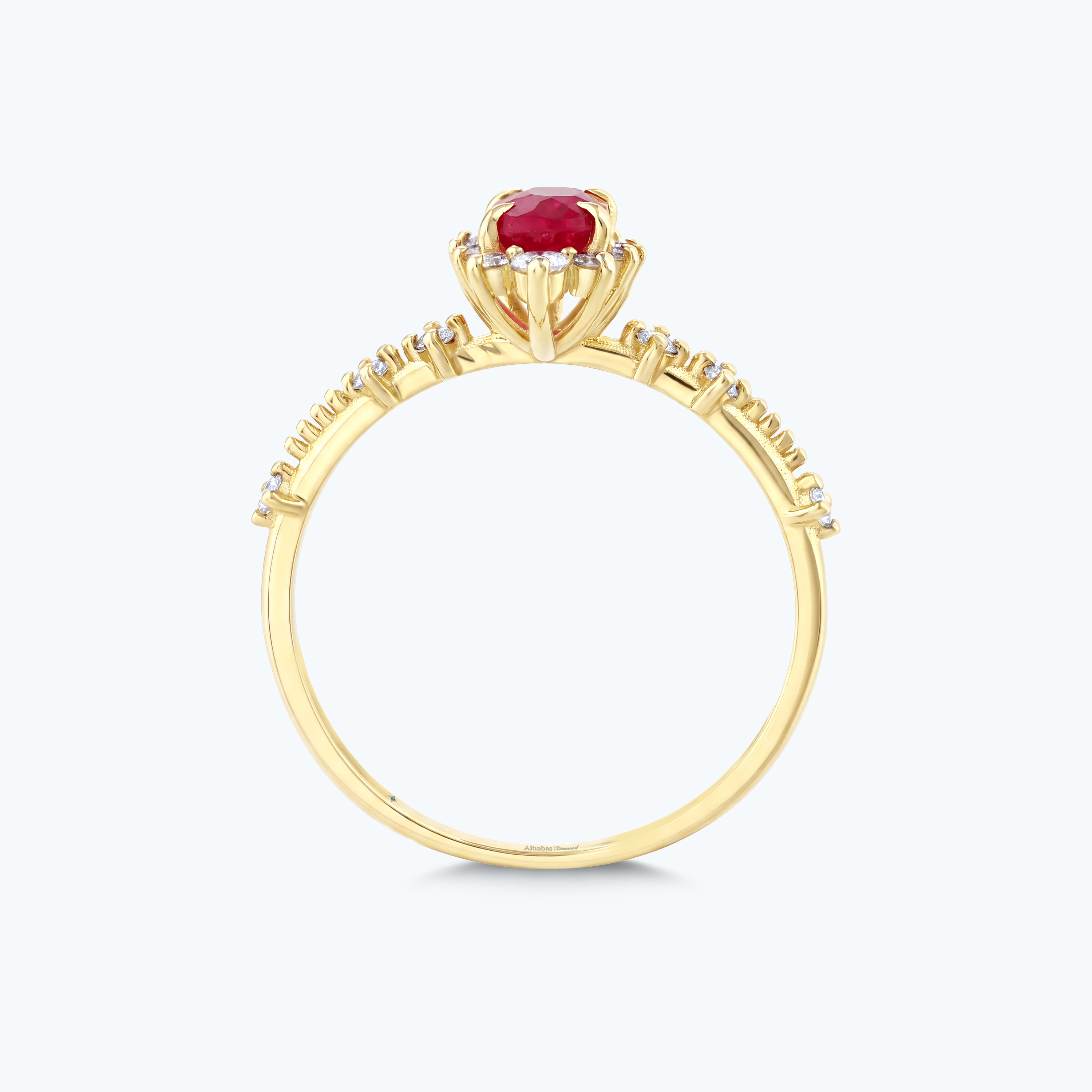 0.23 Karat Pırlanta Yakut Oval Yüzük
