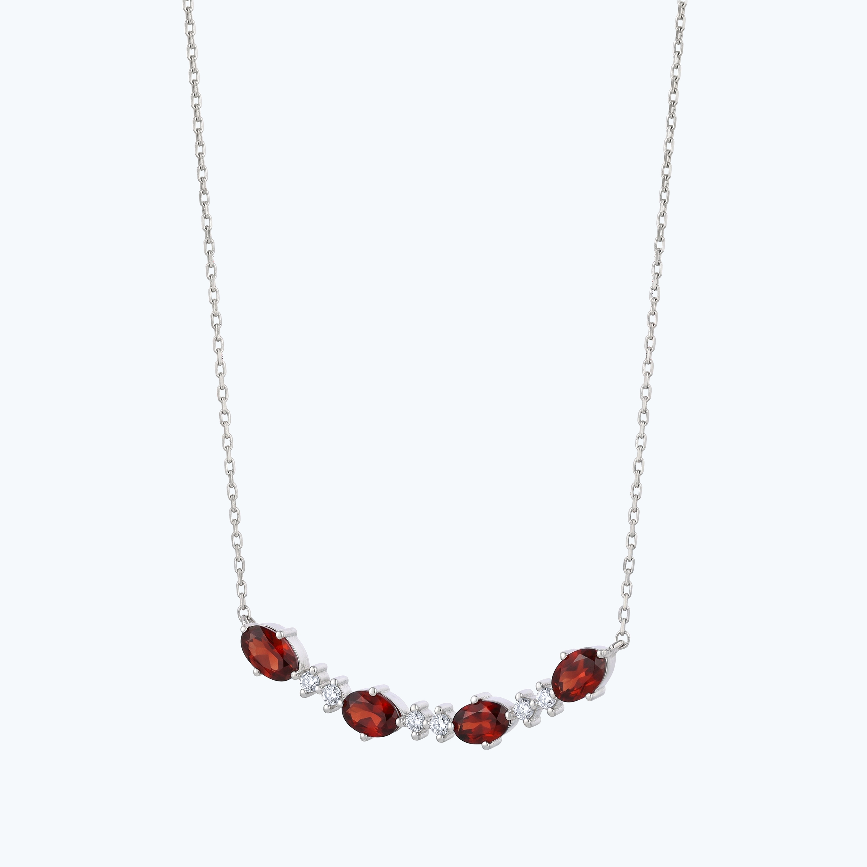 0.13 Karat Pırlanta Garnet Taşlı Oval Kolye