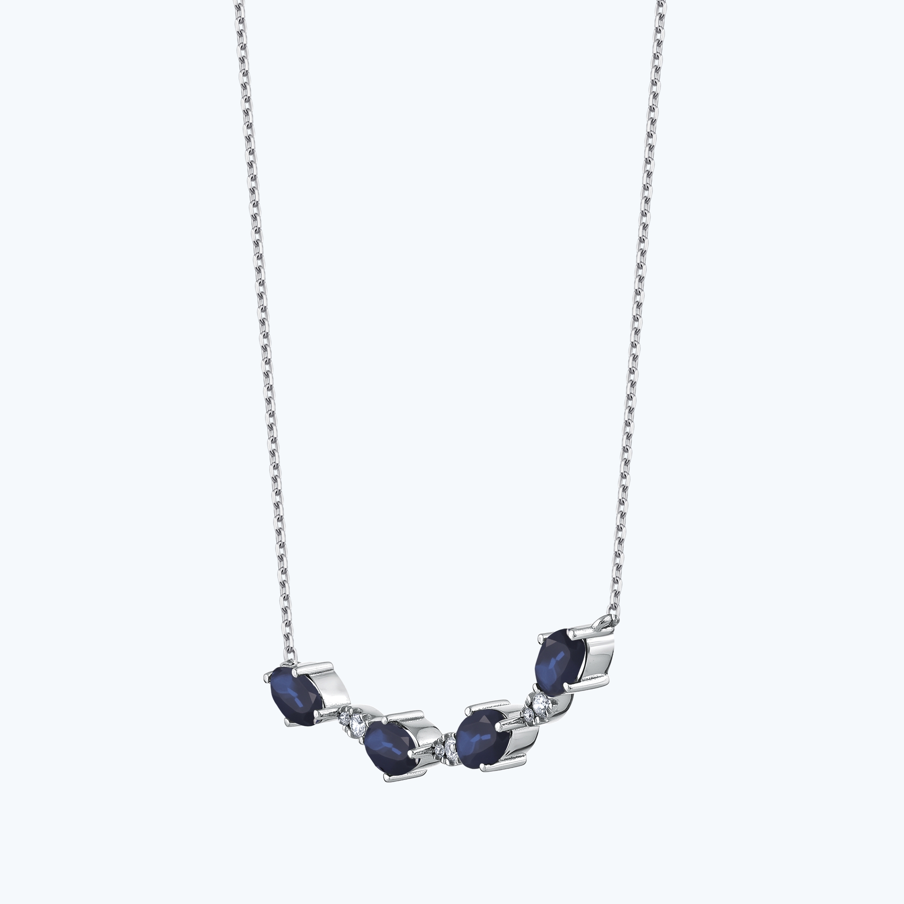 0.06 Karat Pırlanta Safir Oval Kolye