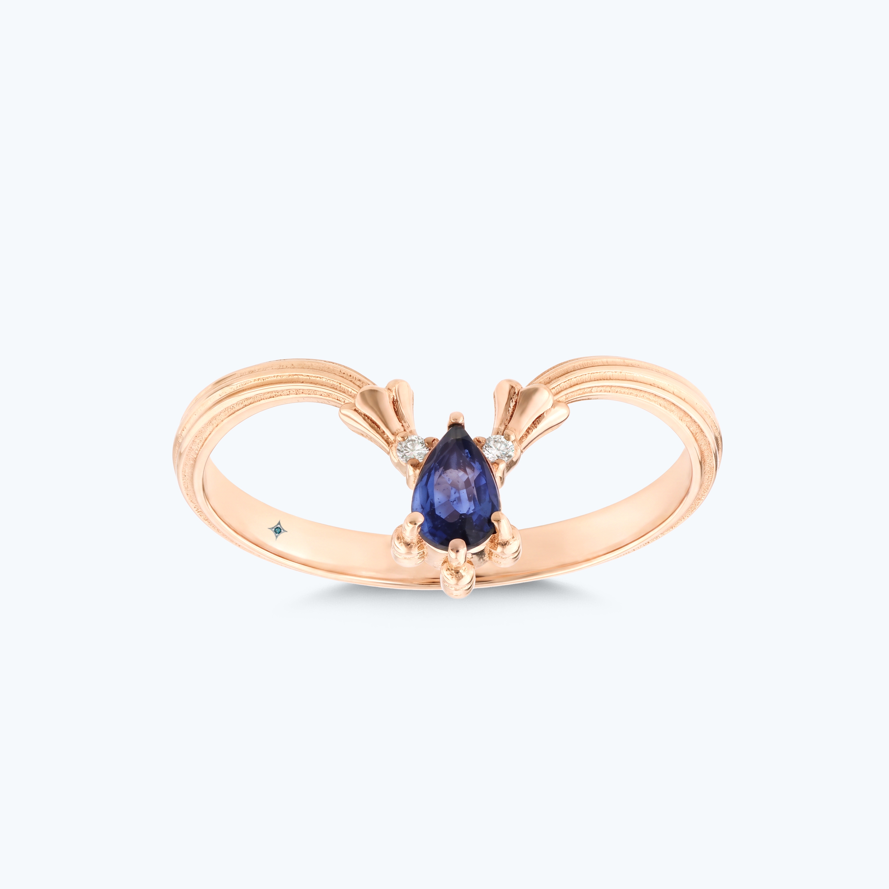 0.01 Karat Pırlanta Safir Damla Yüzük