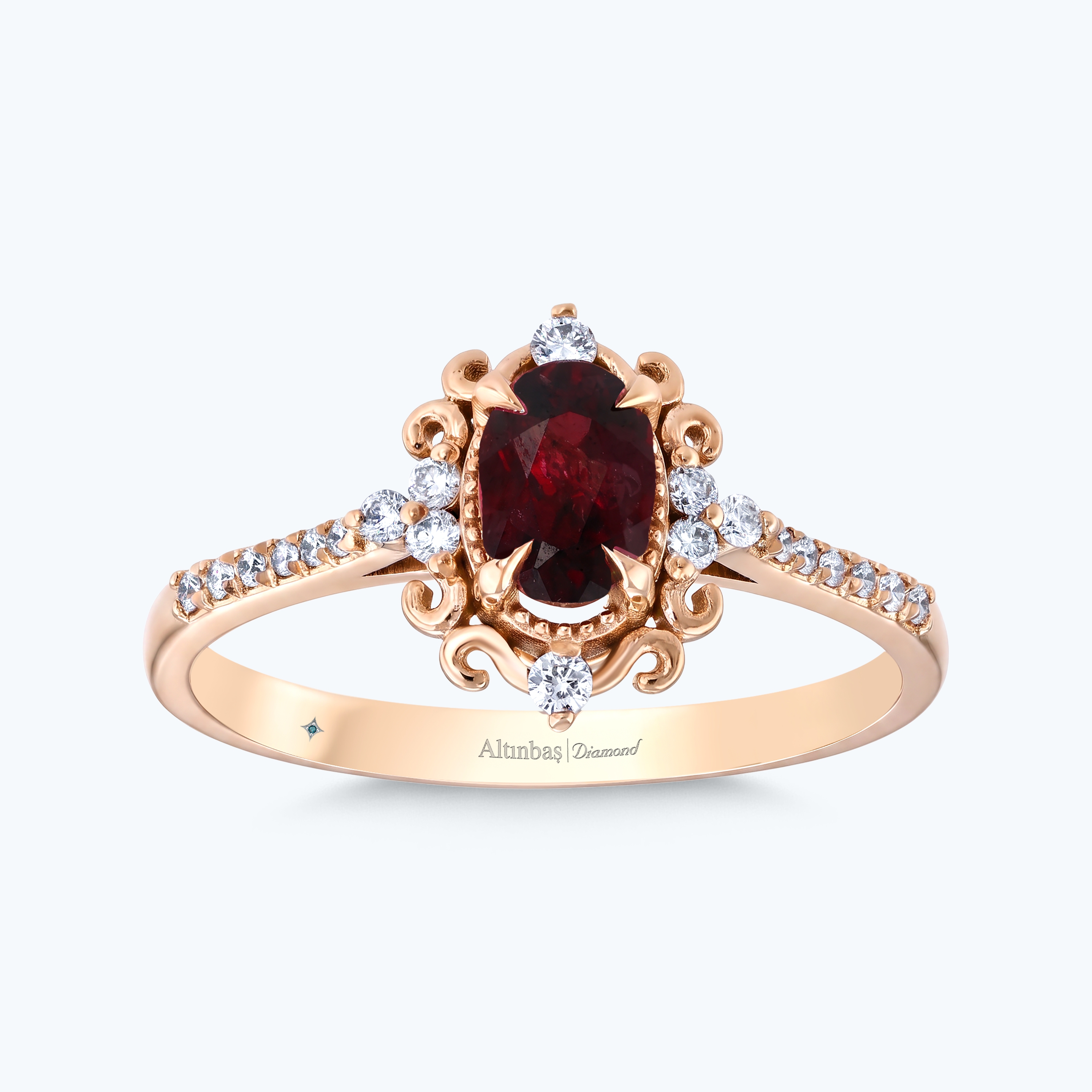 0.16 Karat Pırlanta Rhodolite Taşlı Oval Yüzük