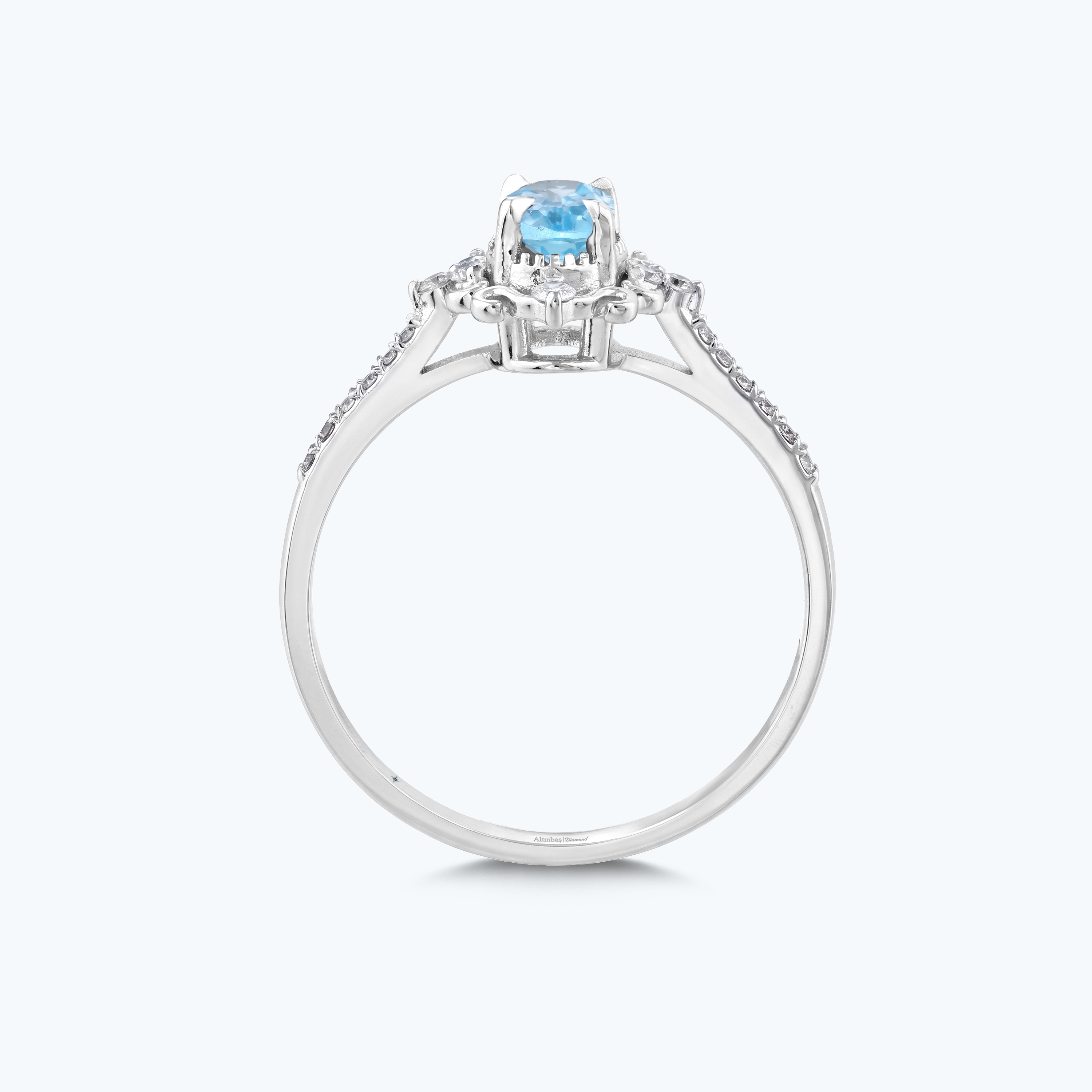 0.16 Karat Pırlanta Mavi Topaz Oval Yüzük