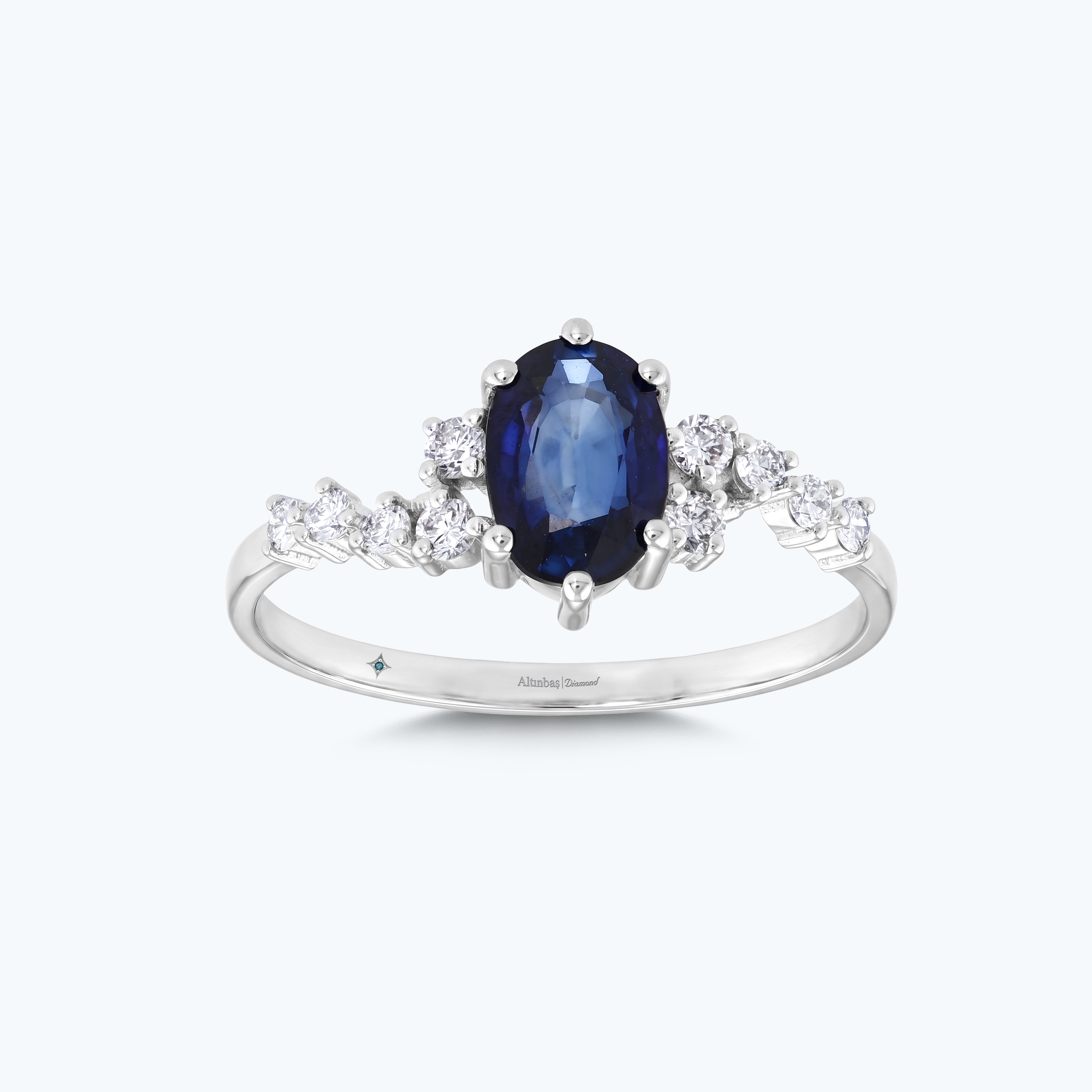0.16 Karat Pırlanta Safir Oval Yüzük