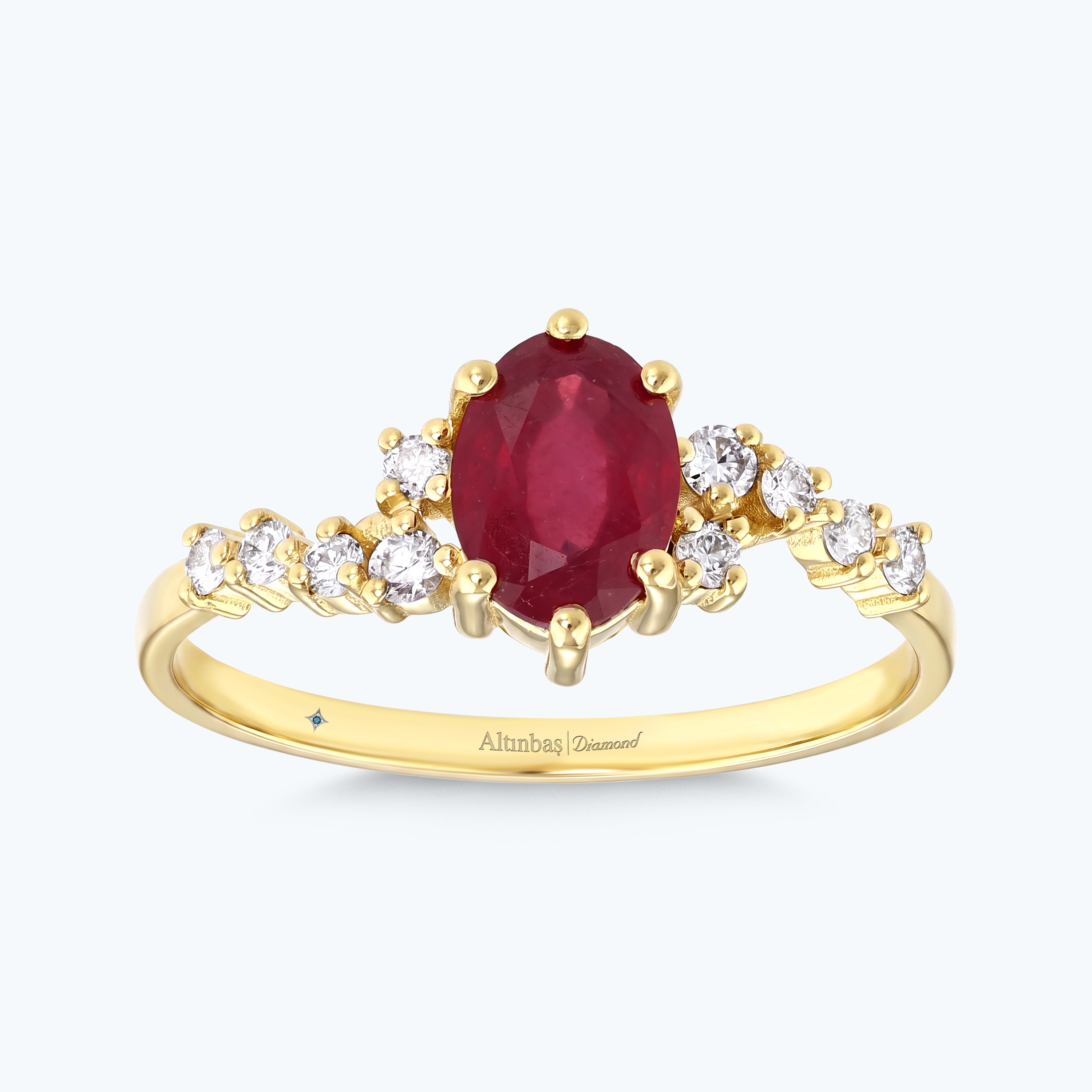 0.16 Karat Pırlanta Yakut Oval Yüzük