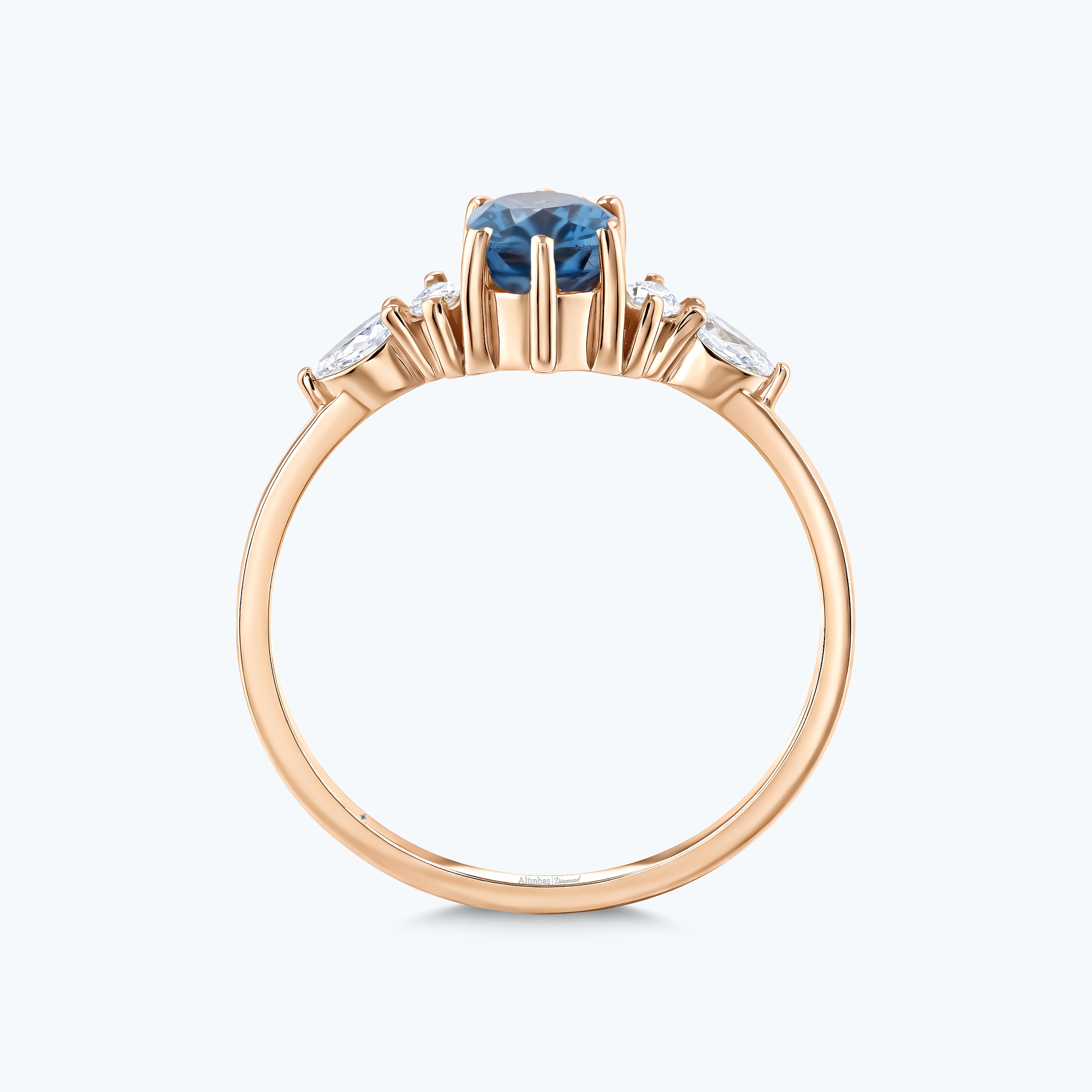 0.20 Karat Pırlanta Mavi Topaz Oval Yüzük