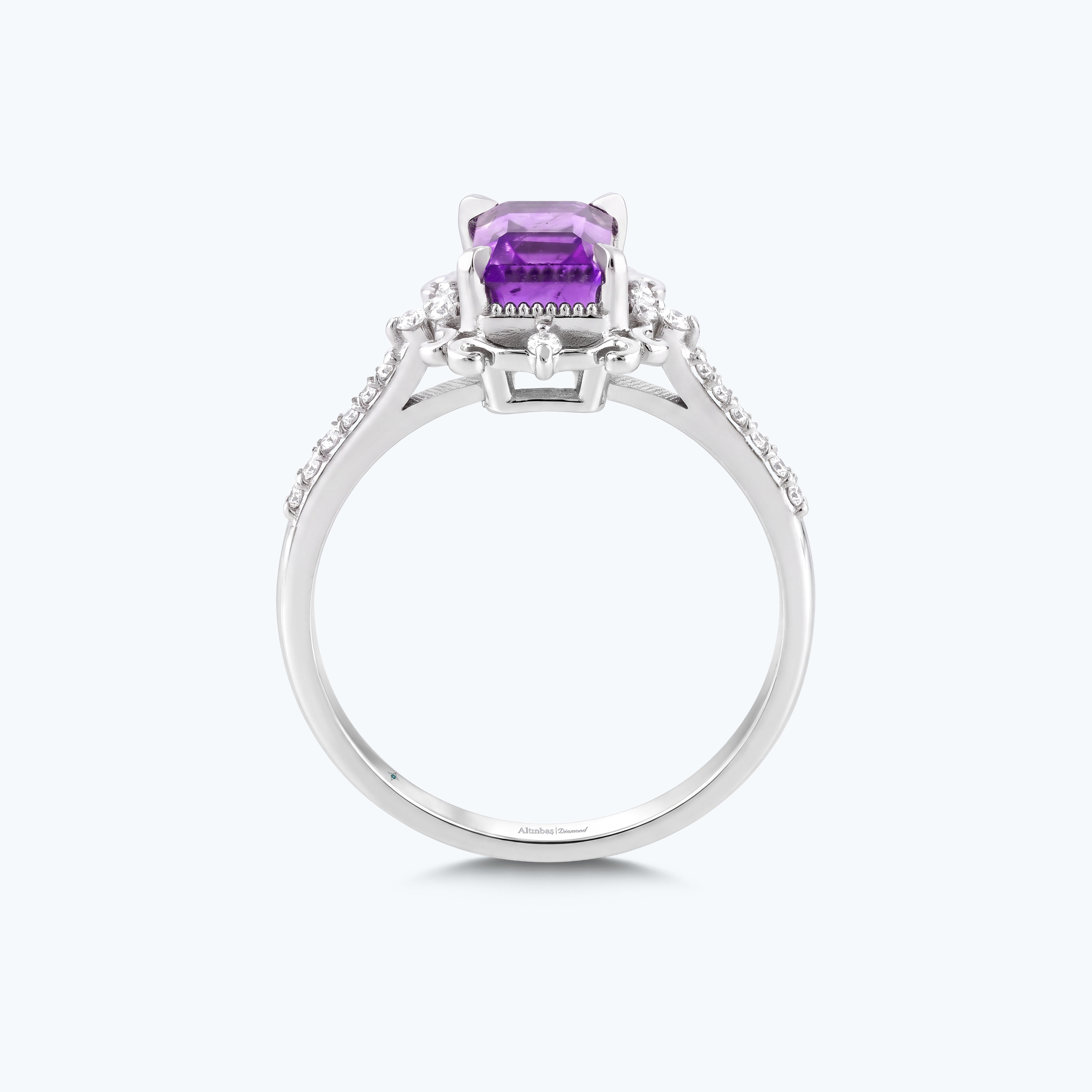 0.14 Karat Pırlanta Ametist Emerald Kesim Yüzük