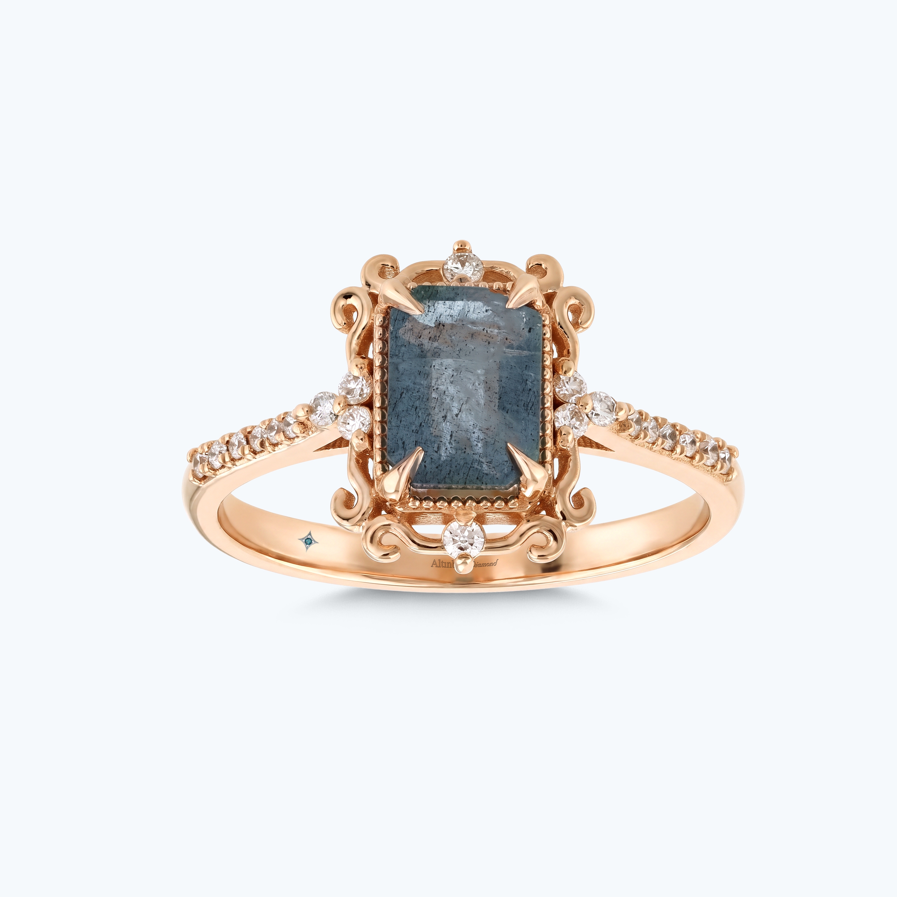 0.14 Karat Pırlanta Topaz Emerald Kesim Yüzük
