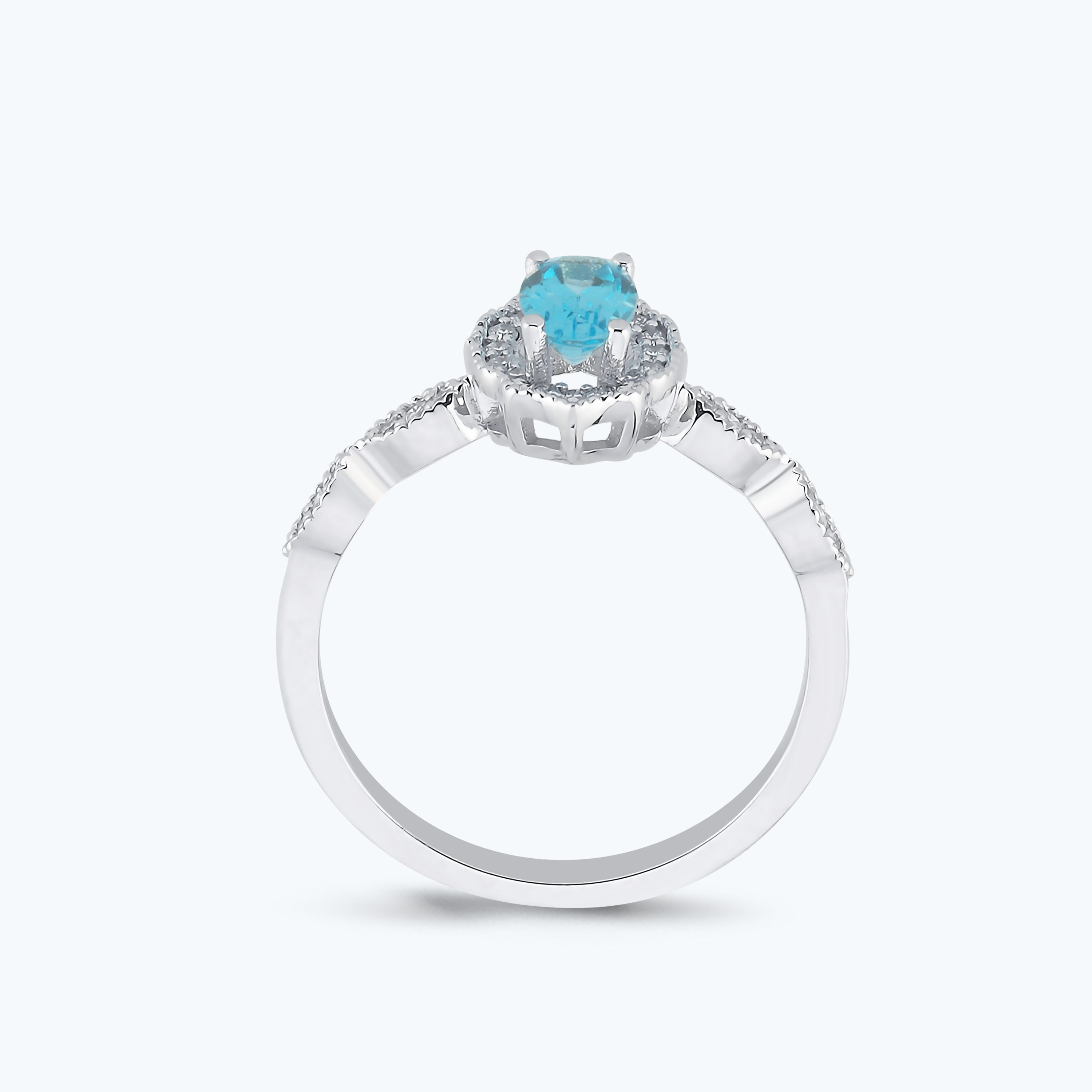 0.12 Karat Pırlanta Mavi Topaz Oval Yüzük