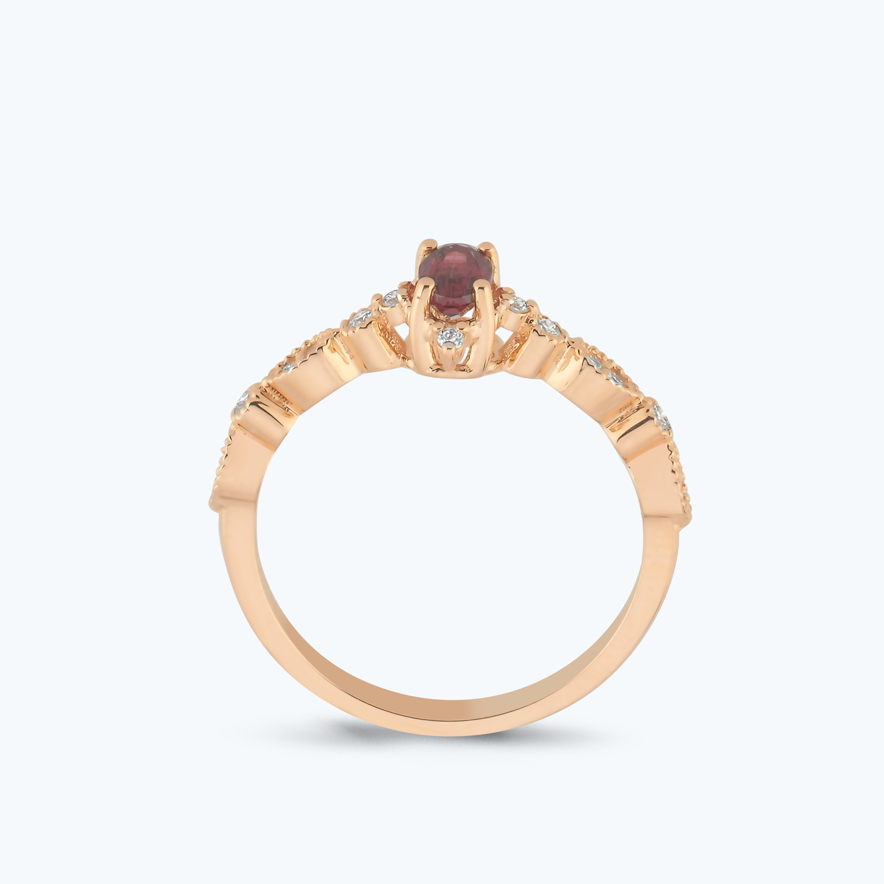 0.12 Karat Pırlanta Rhodolite Taşlı Oval Yüzük