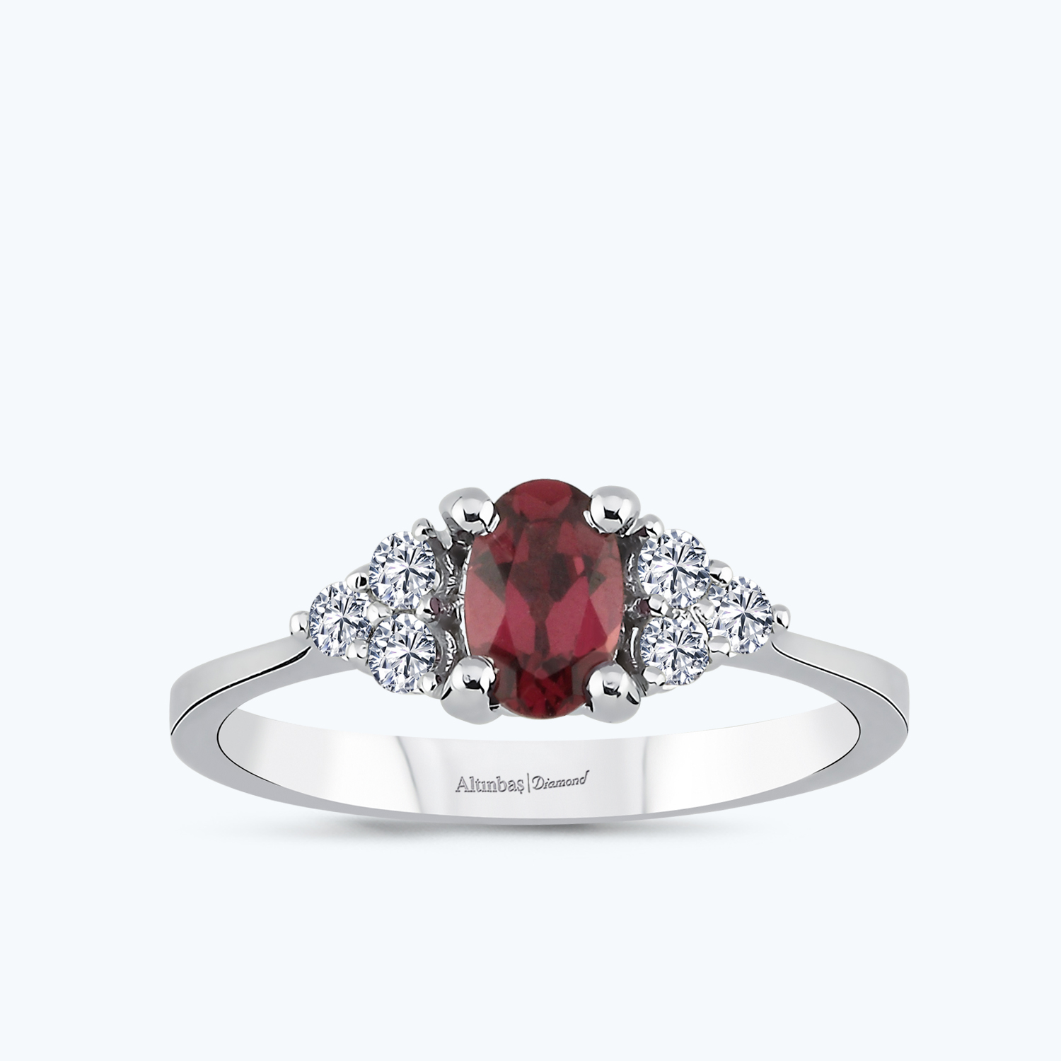 0.18 Karat Pırlanta Rhodolite Taşlı Oval Yüzük