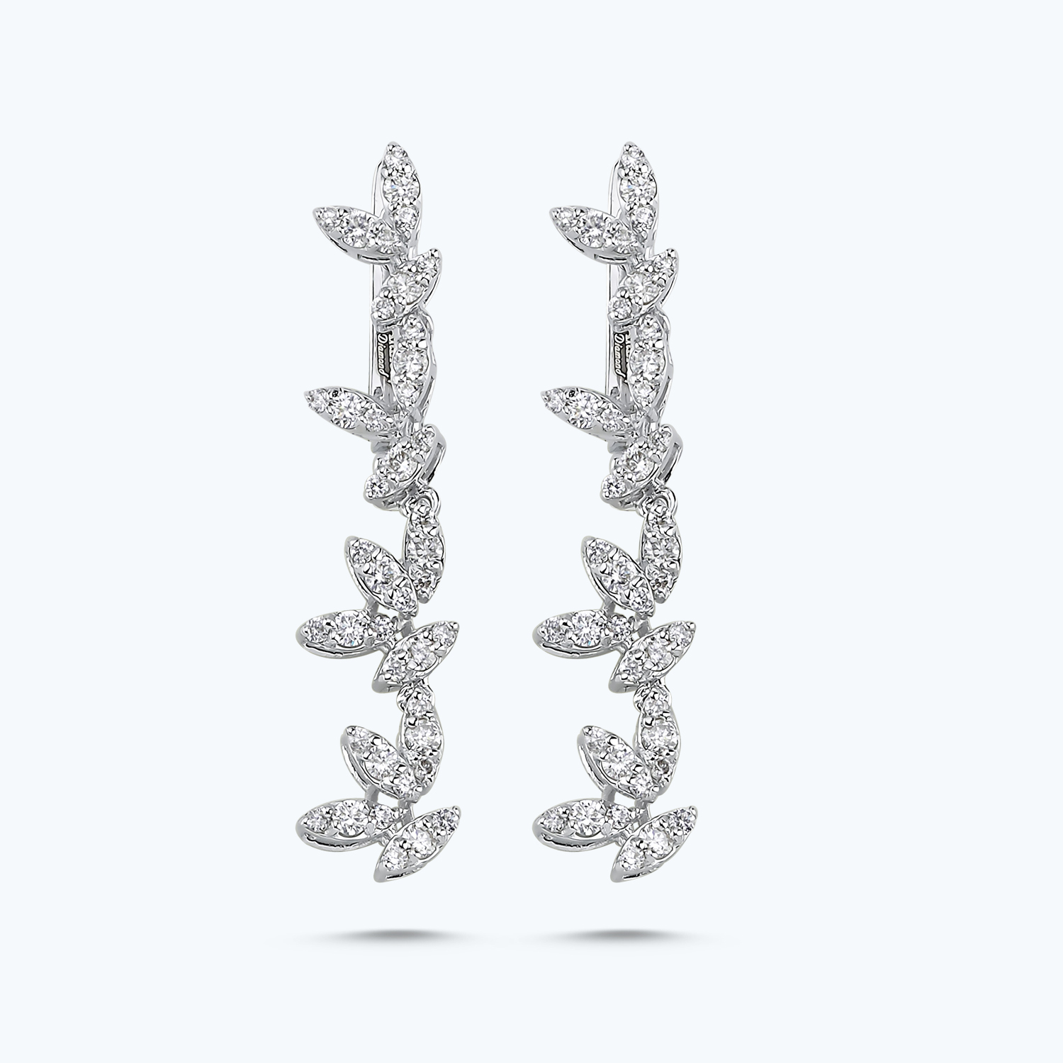 0.67 Karat Pırlanta Küpe