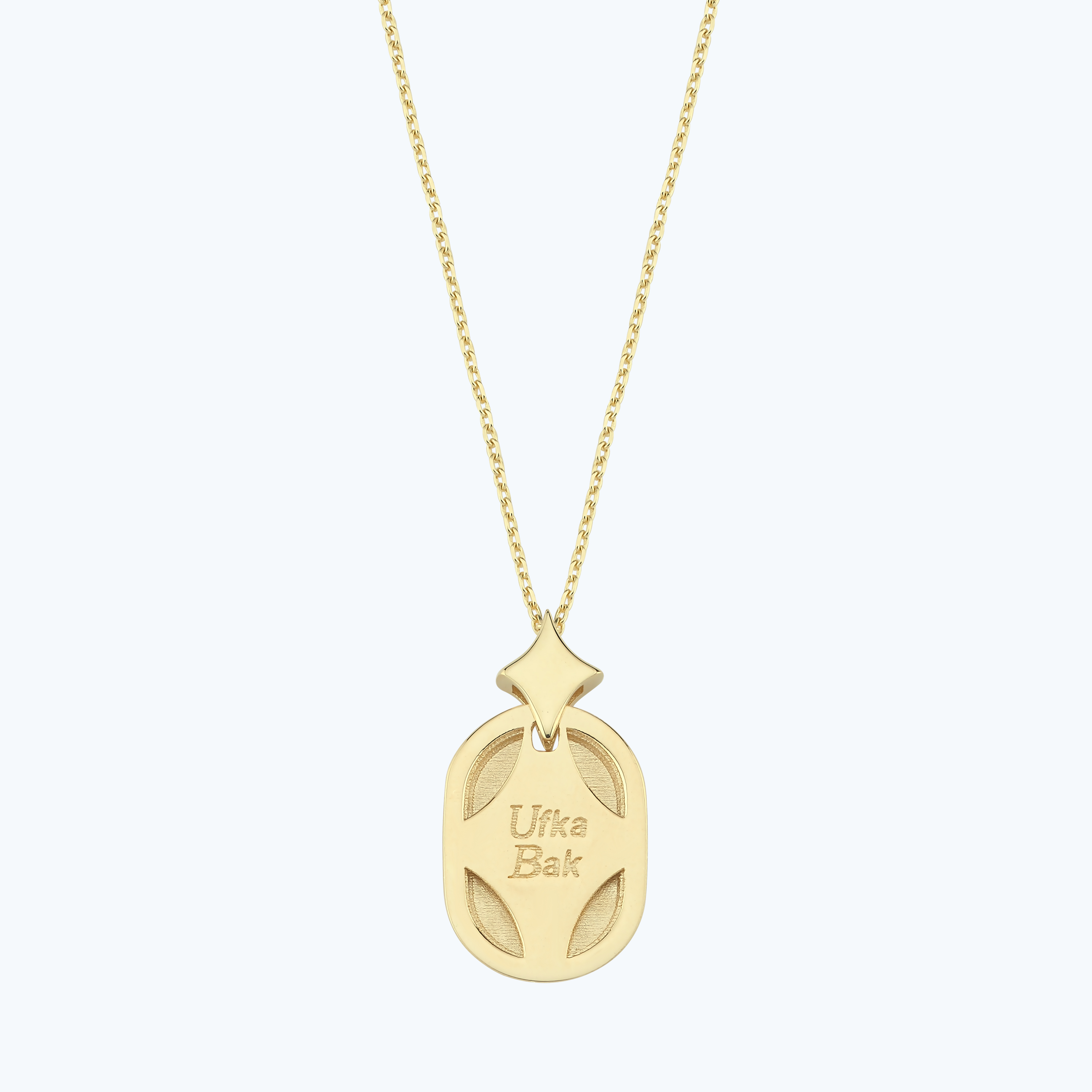 Altınbaş U Harfi Kolye